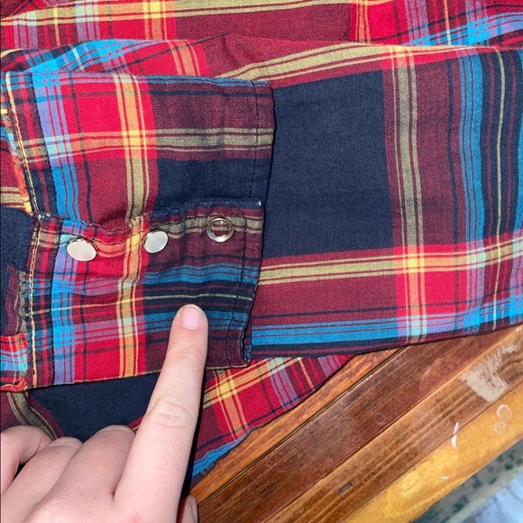 Wrangler Pearl Snap - Picture 2 of 2